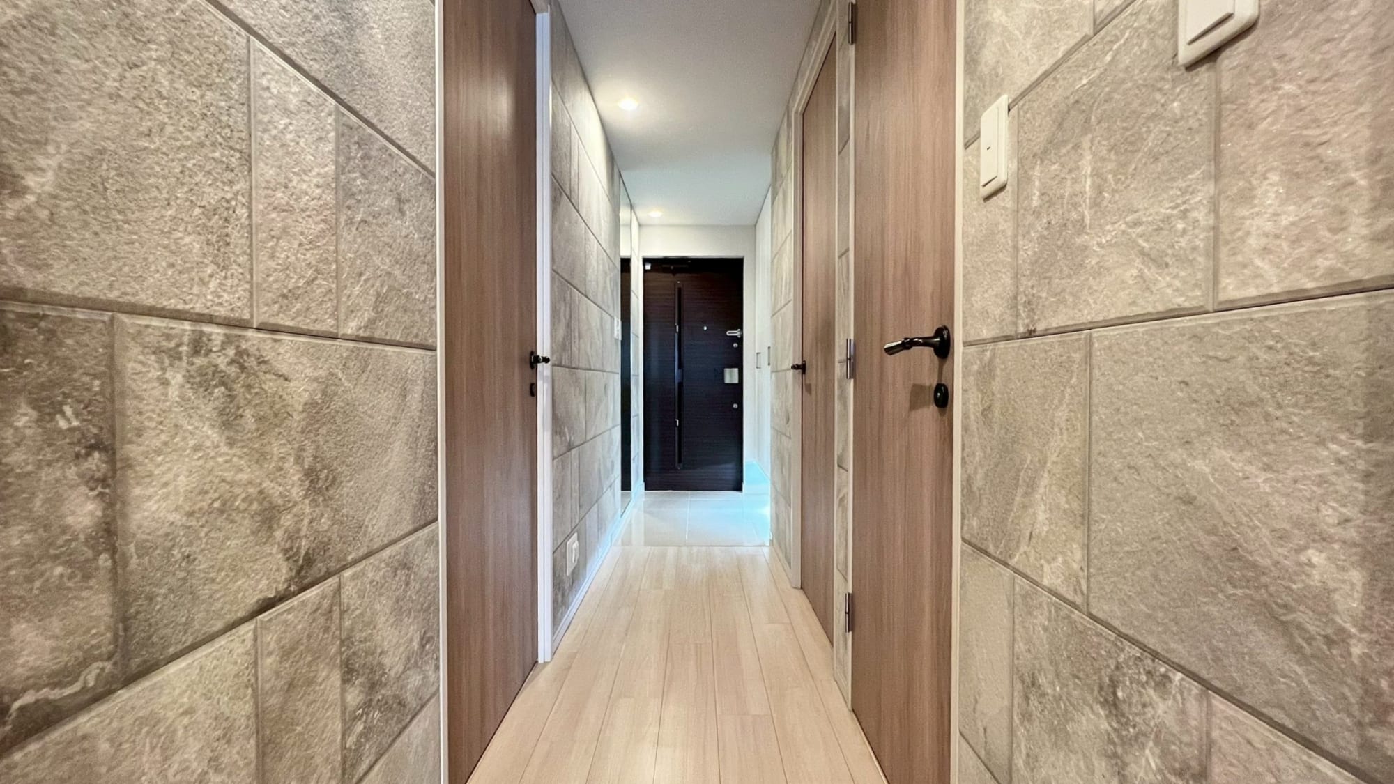 大阪市浪速区湊町2丁目の写真