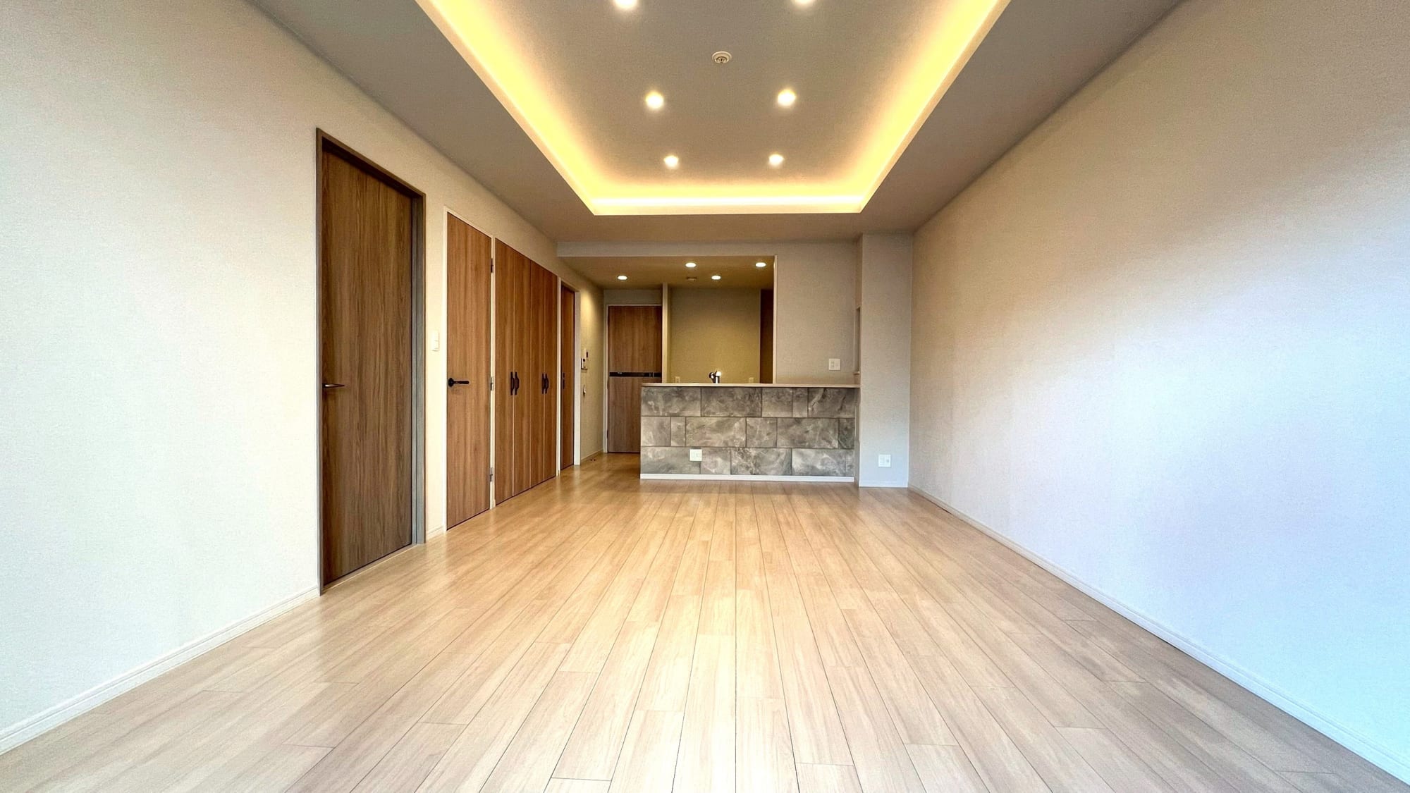 大阪市浪速区湊町2丁目