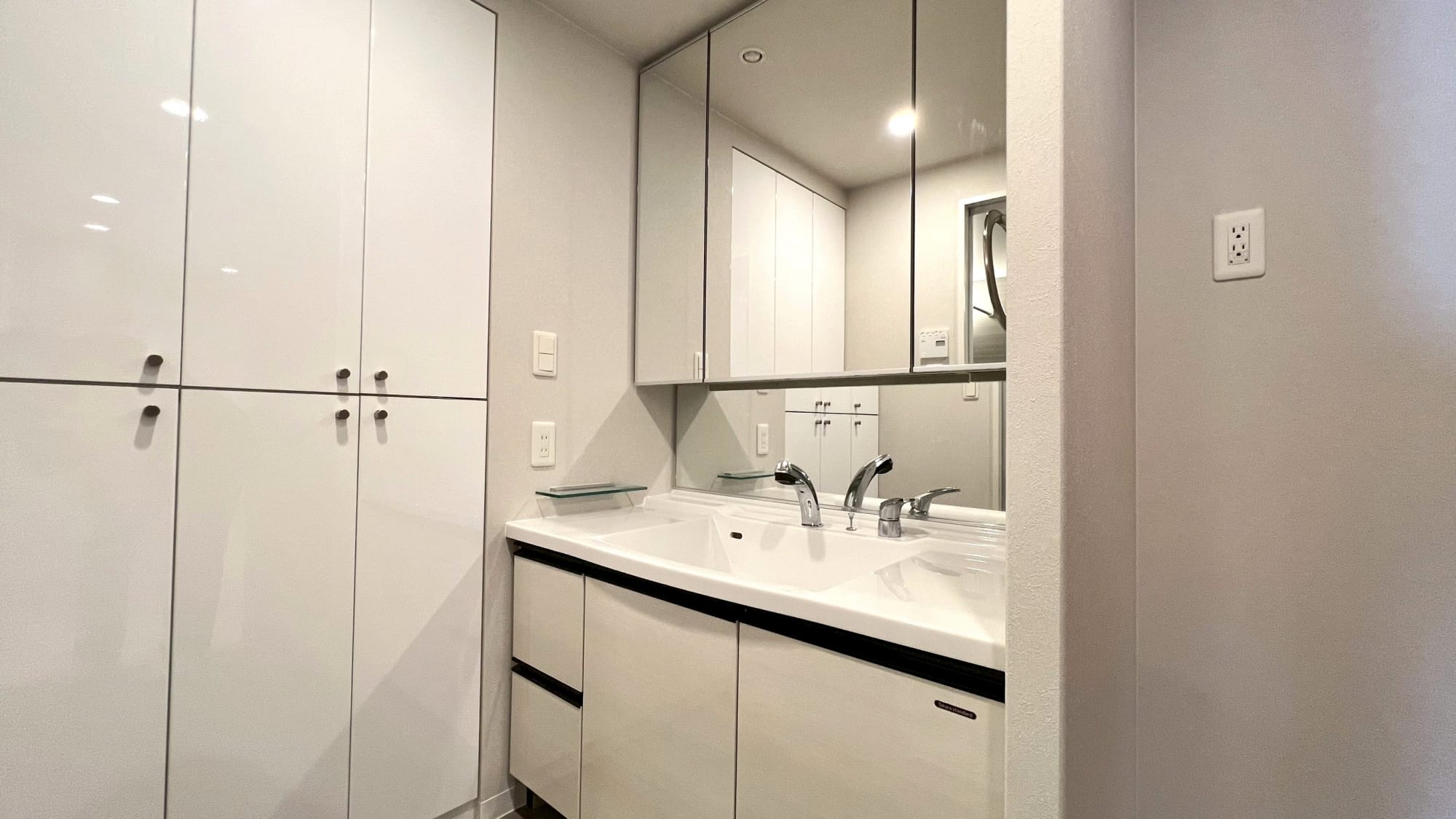 大阪市浪速区湊町2丁目