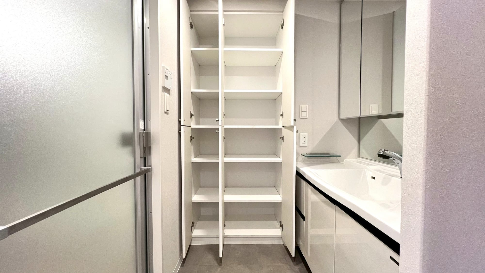 大阪市浪速区湊町2丁目